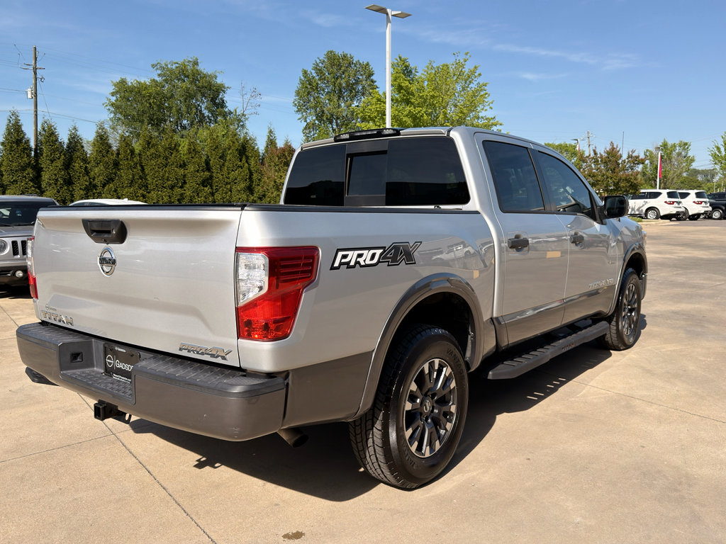 Used 2019 Nissan Titan PRO-4X AWD/4WD image 3