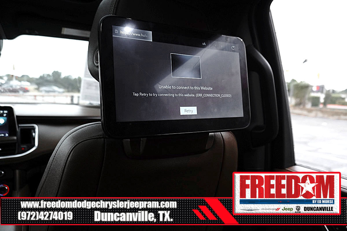 Used 2023 Chevrolet Suburban High Country AWD/4WD image 41