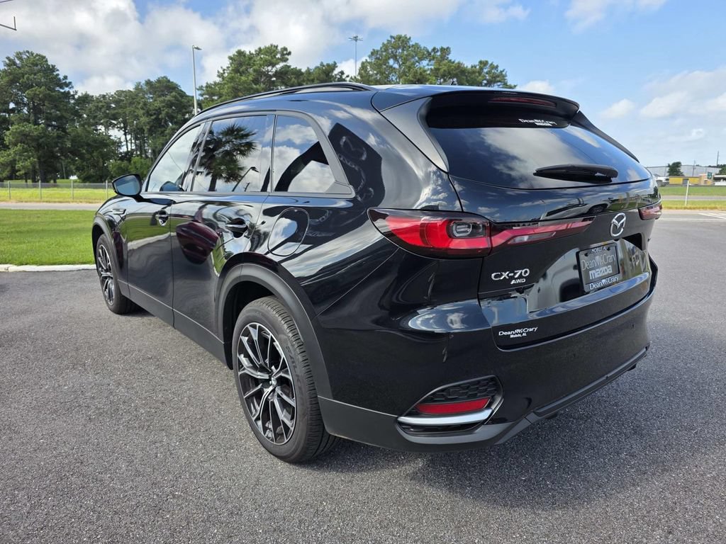 Certified 2025 MAZDA CX-70 Plug-In Hybrid w/ Premium Pkg AWD/4WD image 4