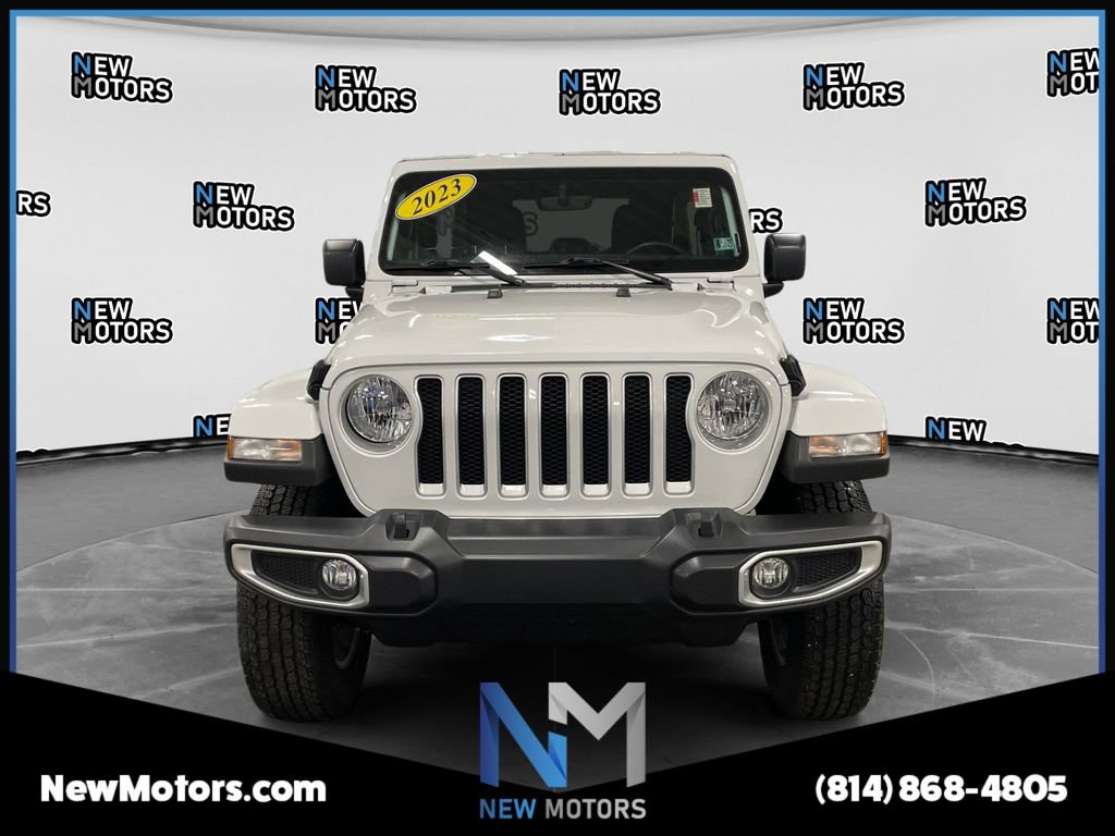 Used 2023 Jeep Wrangler Unlimited Sahara w/ Cold Weather Group AWD/4WD image 8