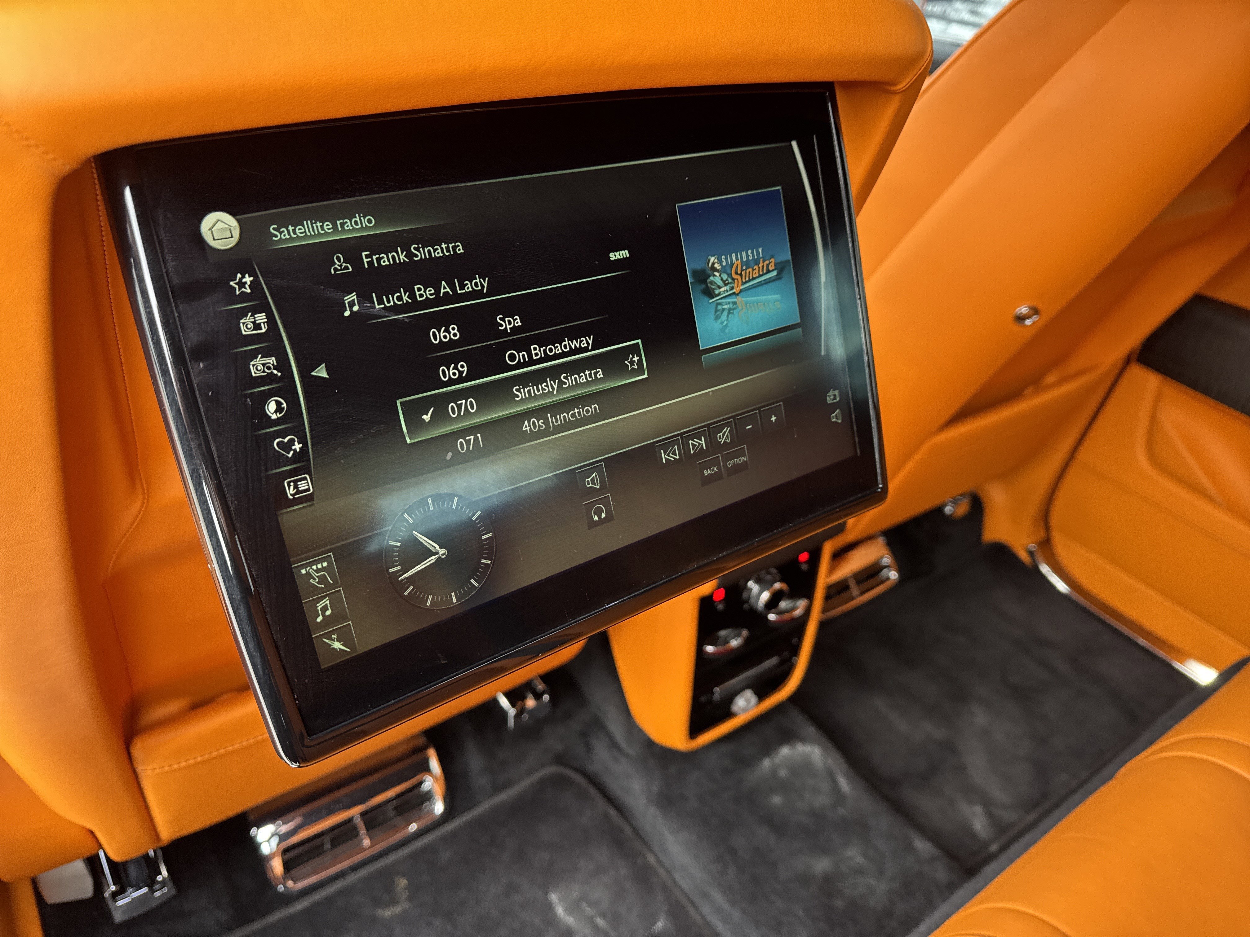 Certified 2024 Rolls-Royce Cullinan image 42