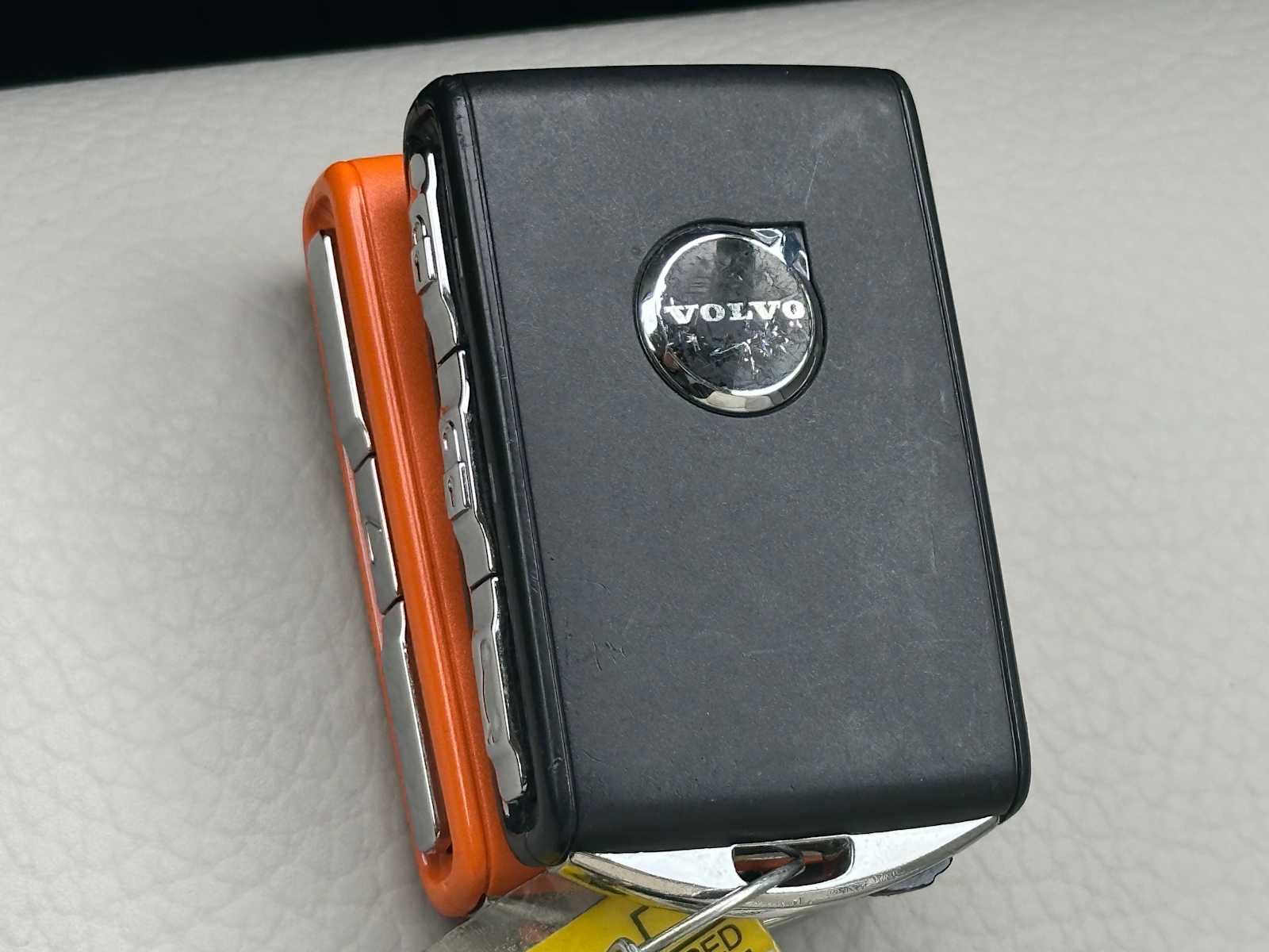 Used 2025 Volvo XC60 B5 Plus w/ Protection Package Premier image 33