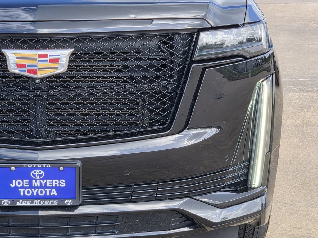 Used 2021 Cadillac Escalade Sport Platinum RWD image 4