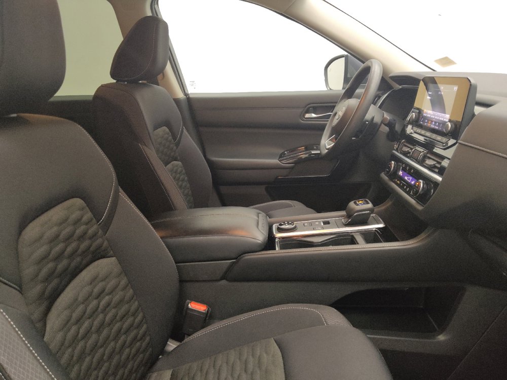 Used 2022 Nissan Pathfinder S AWD/4WD image 21