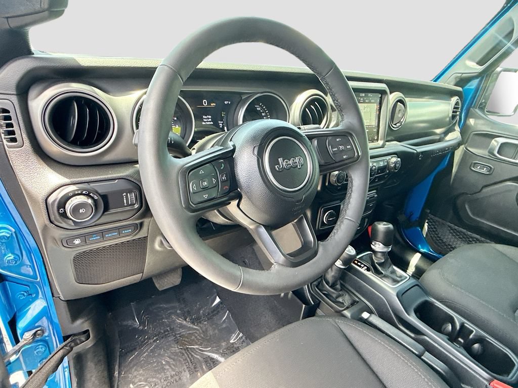 Used 2023 Jeep Wrangler Unlimited w/ Cold Weather Group AWD/4WD image 12