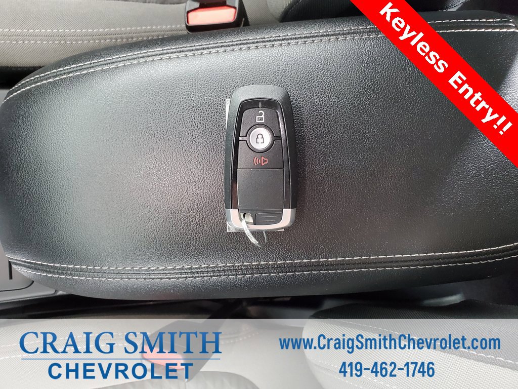 Used 2021 Ford Escape SE image 5