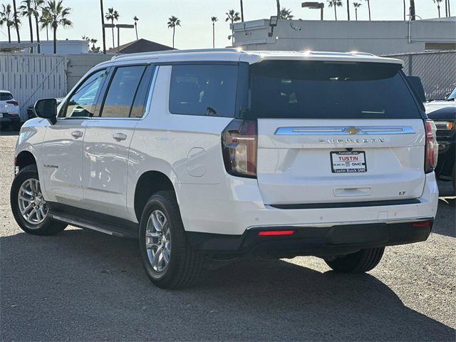 Used 2023 Chevrolet Suburban LT image 6