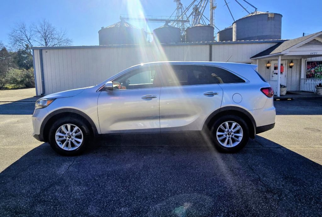Used 2019 Kia Sorento L image 2