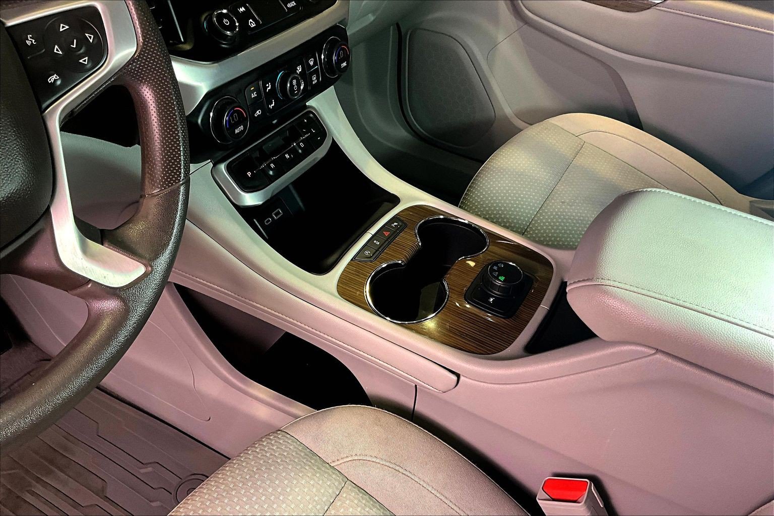 Used 2022 GMC Acadia SLE AWD/4WD image 18