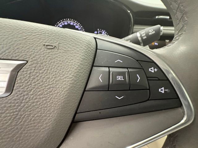 Used 2017 Cadillac XT5 Luxury w/ Driver Awareness Package FWD image 19
