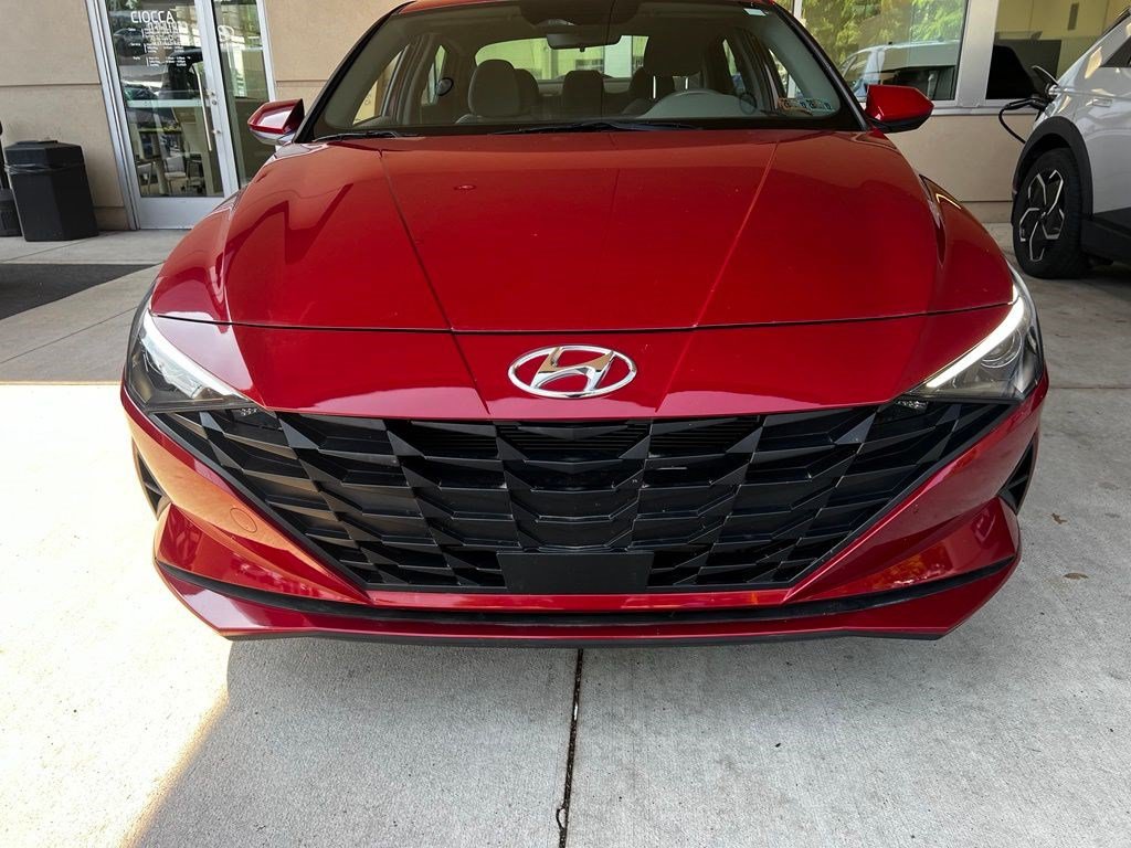 Certified 2023 Hyundai Elantra SEL w/ Convenience Package FWD image 2