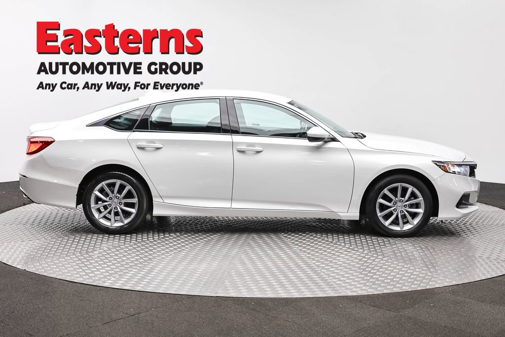 Used 2022 Honda Accord LX image 4