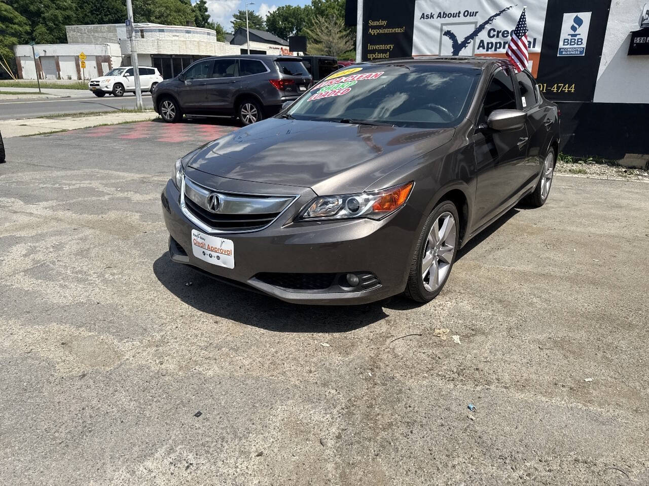 Used 2014 Acura ILX w/ Premium Package FWD image 2