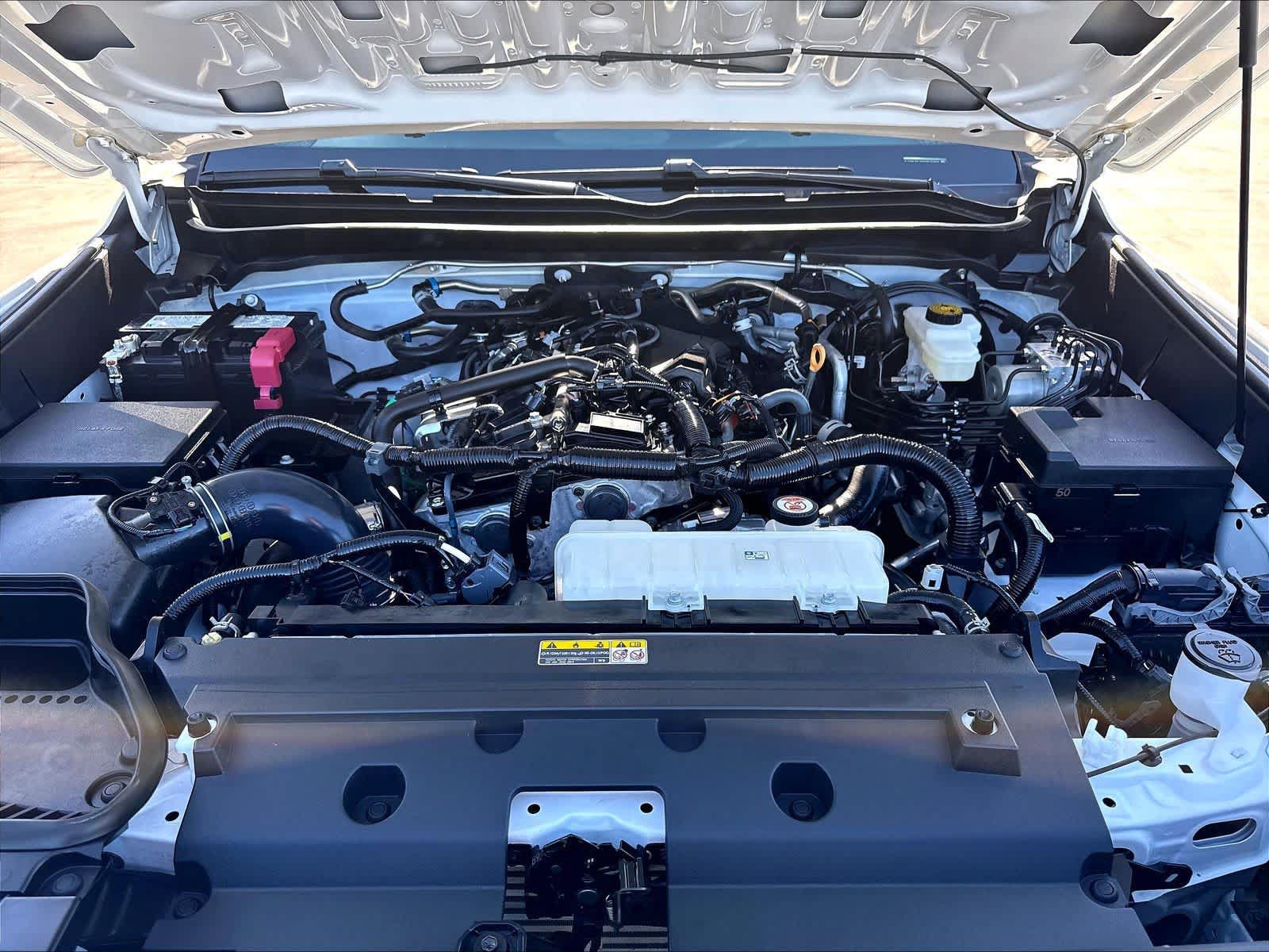 Used 2025 Toyota Tacoma SR5 AWD/4WD image 13