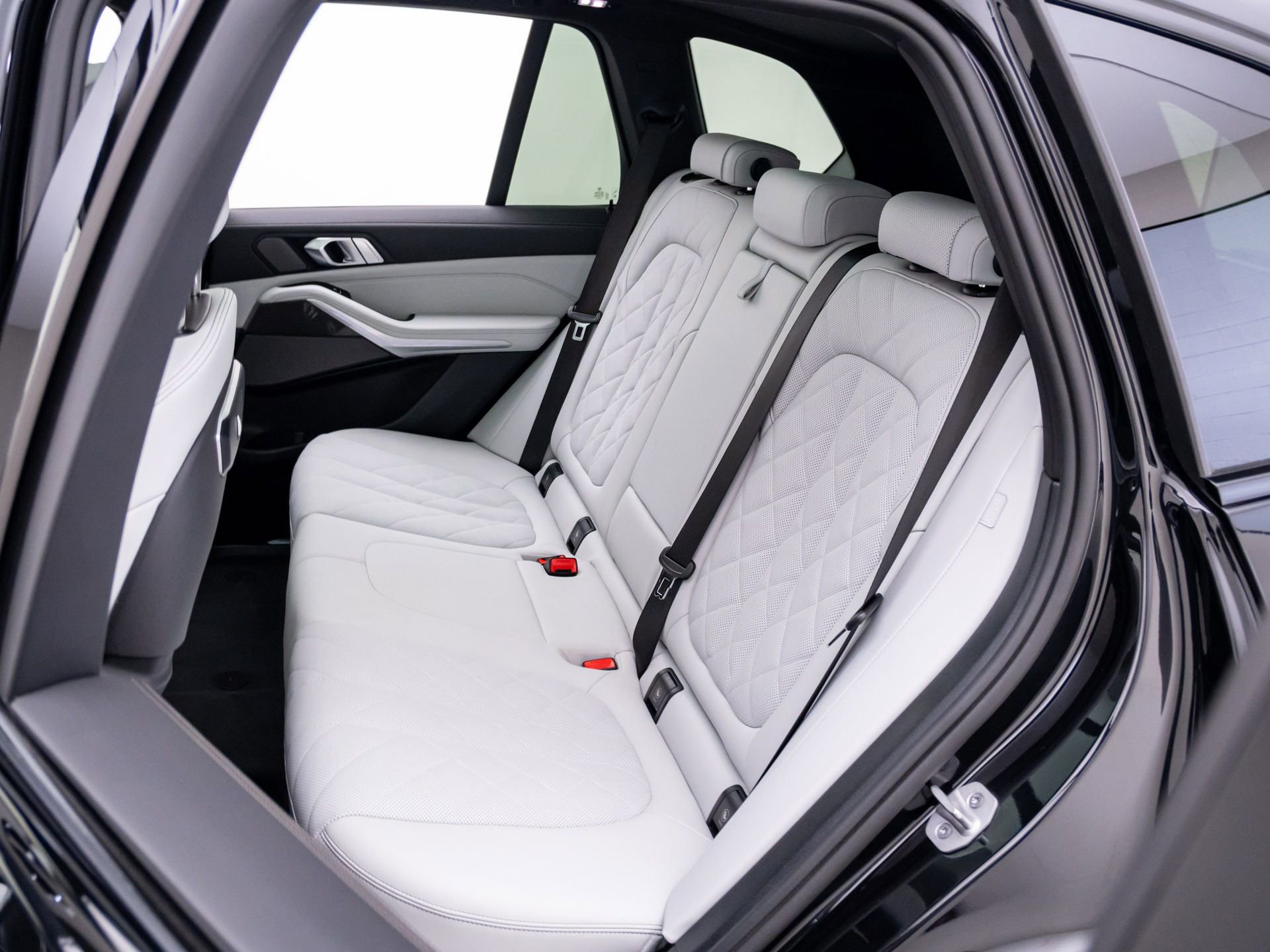 Certified 2026 BMW X5 M60i AWD/4WD image 18