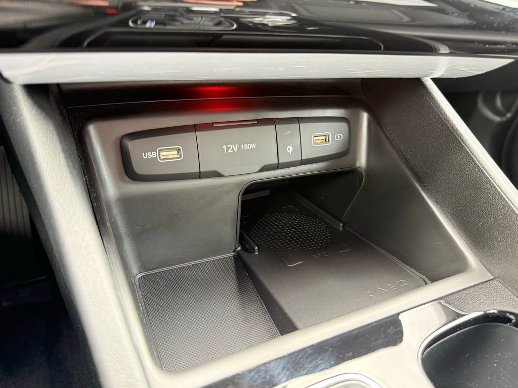 Used 2024 Hyundai Santa Cruz Limited AWD/4WD image 18