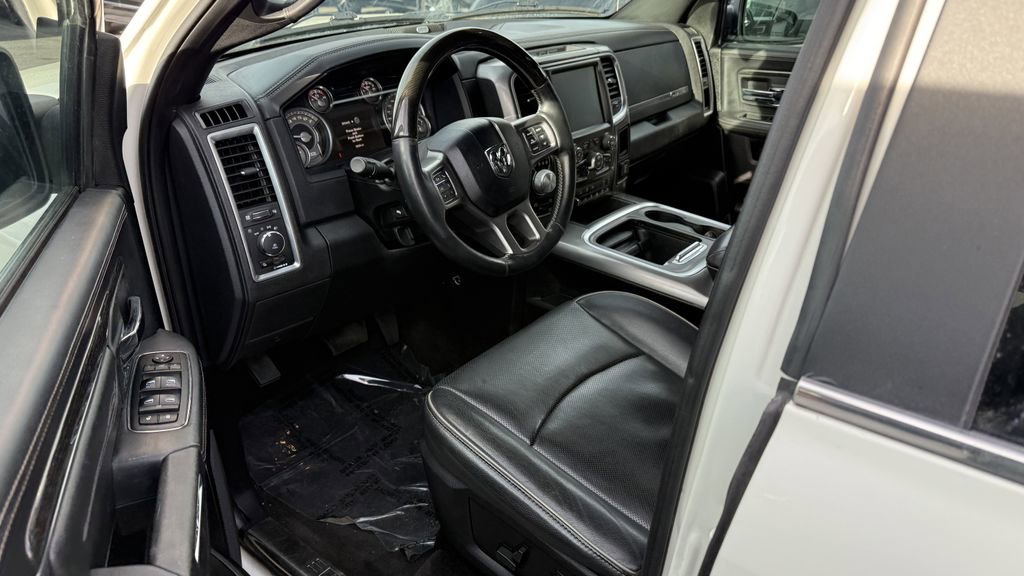 Used 2017 RAM 1500 Limited AWD/4WD image 2