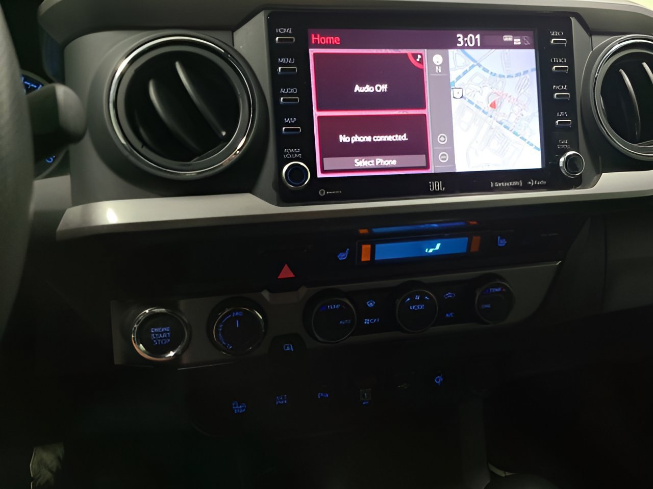 Used 2022 Toyota Tacoma Limited AWD/4WD image 30