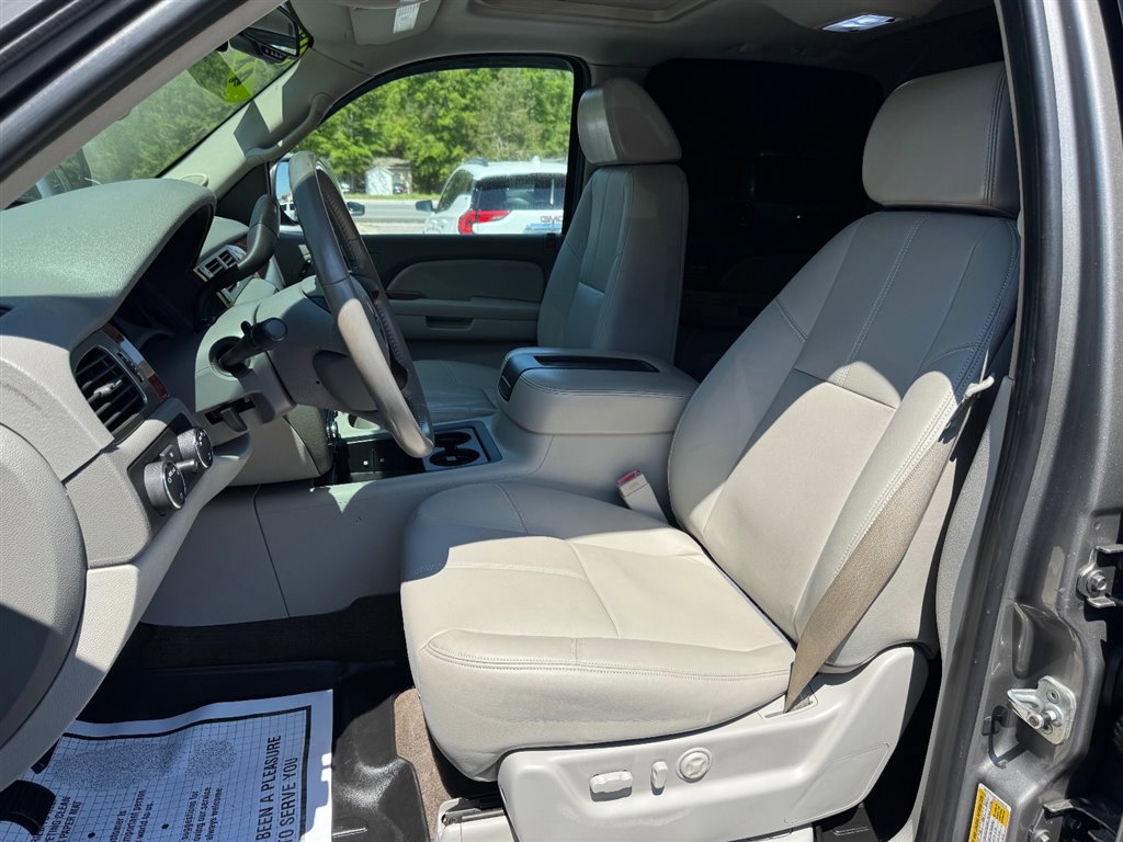 Used 2007 Chevrolet Avalanche LTZ w/ LTZ Preferred Equipment Group image 14