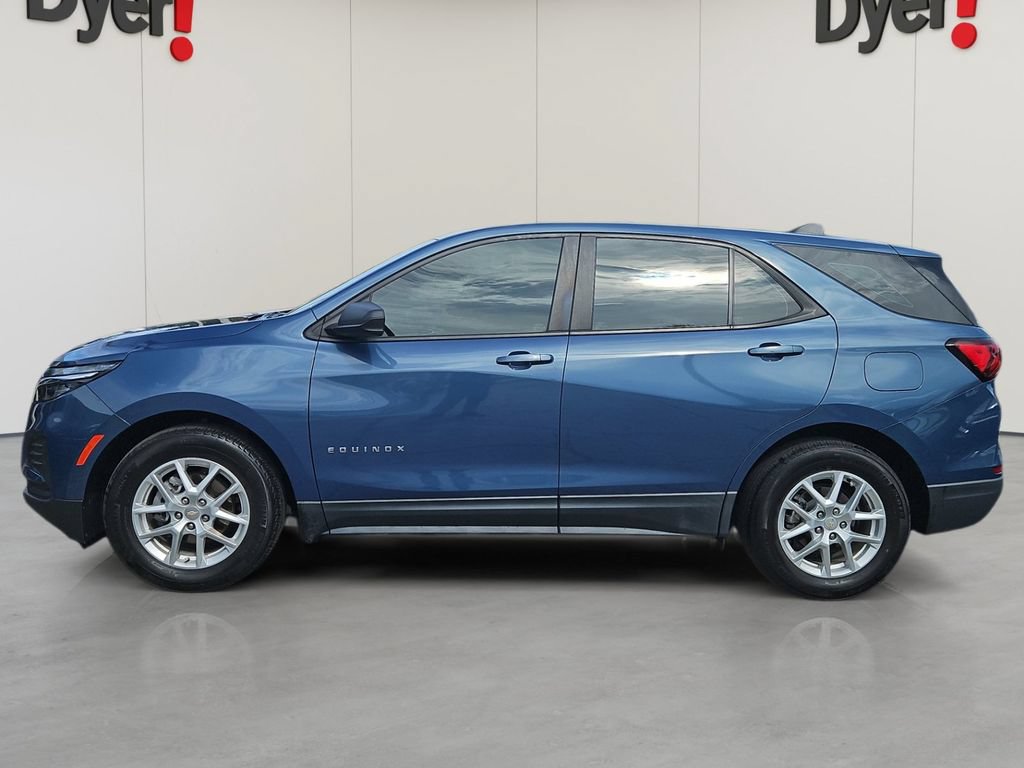 Certified 2024 Chevrolet Equinox LS FWD image 2