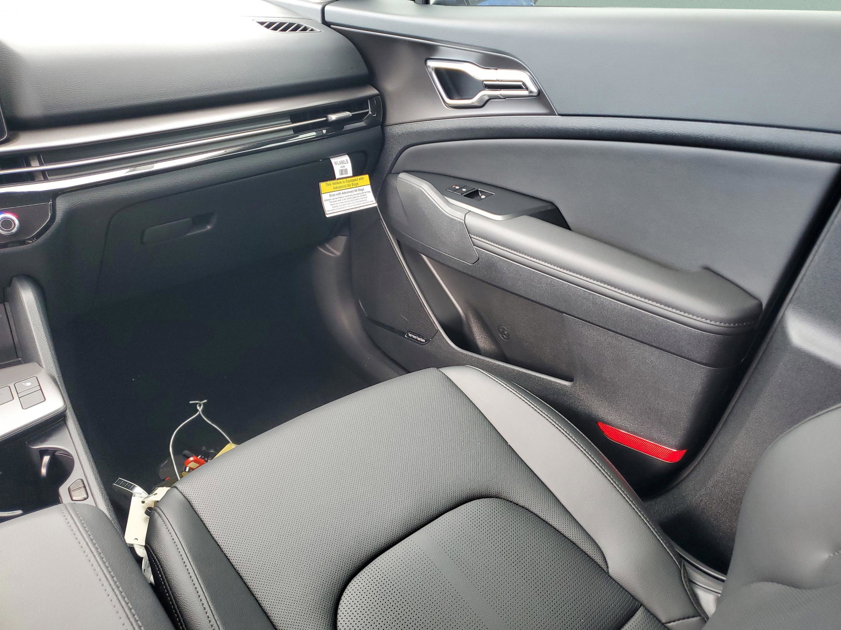 New 2026 Kia Sportage SX image 12