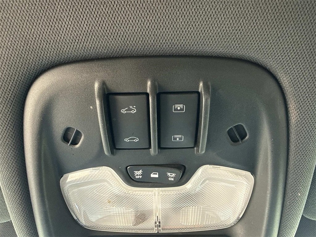 Used 2023 Chevrolet TrailBlazer RS w/ Sun and Liftgate Package image 24