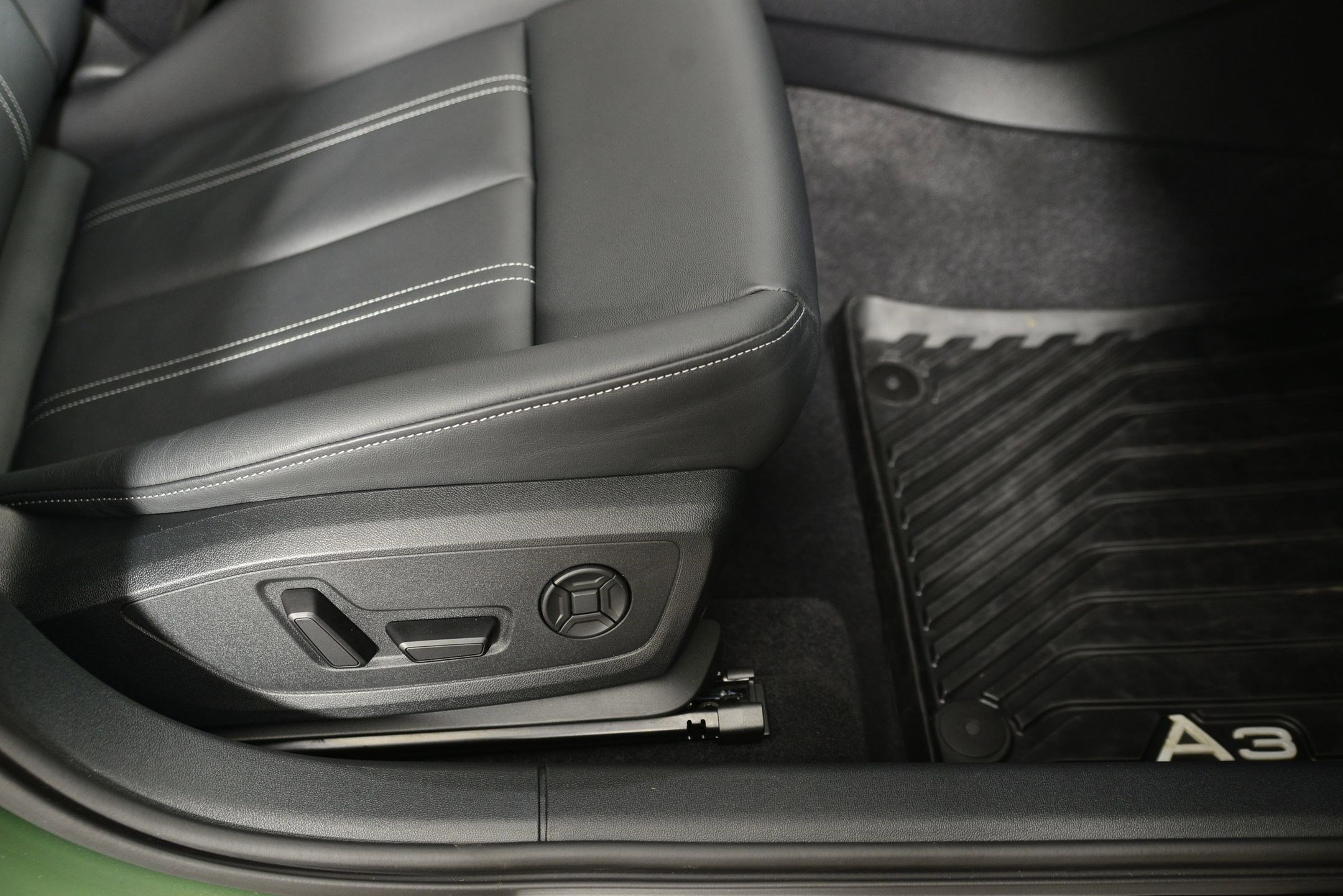 Certified 2025 Audi A3 2.0T Premium image 12