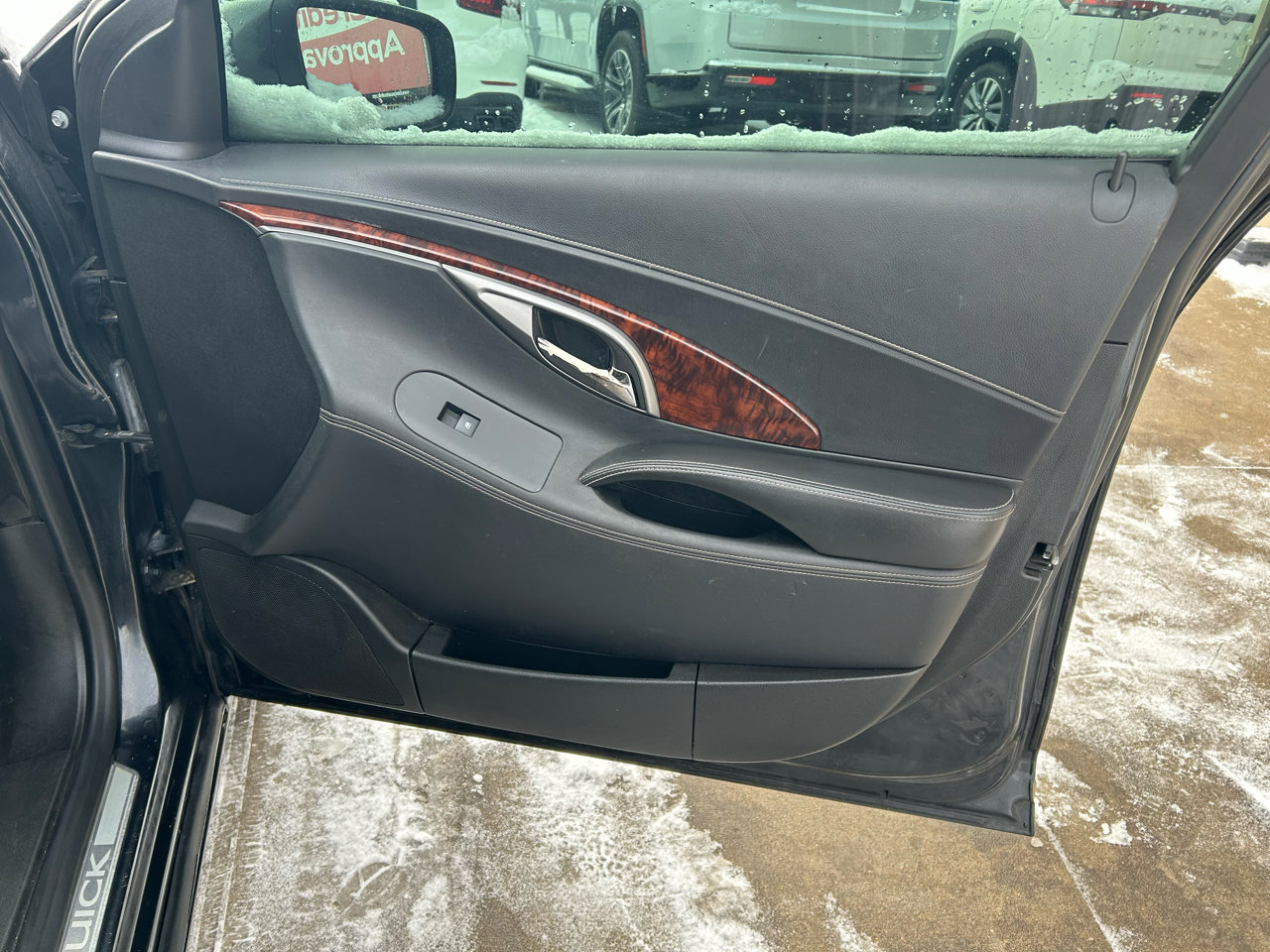 Used 2013 Buick LaCrosse Leather image 16