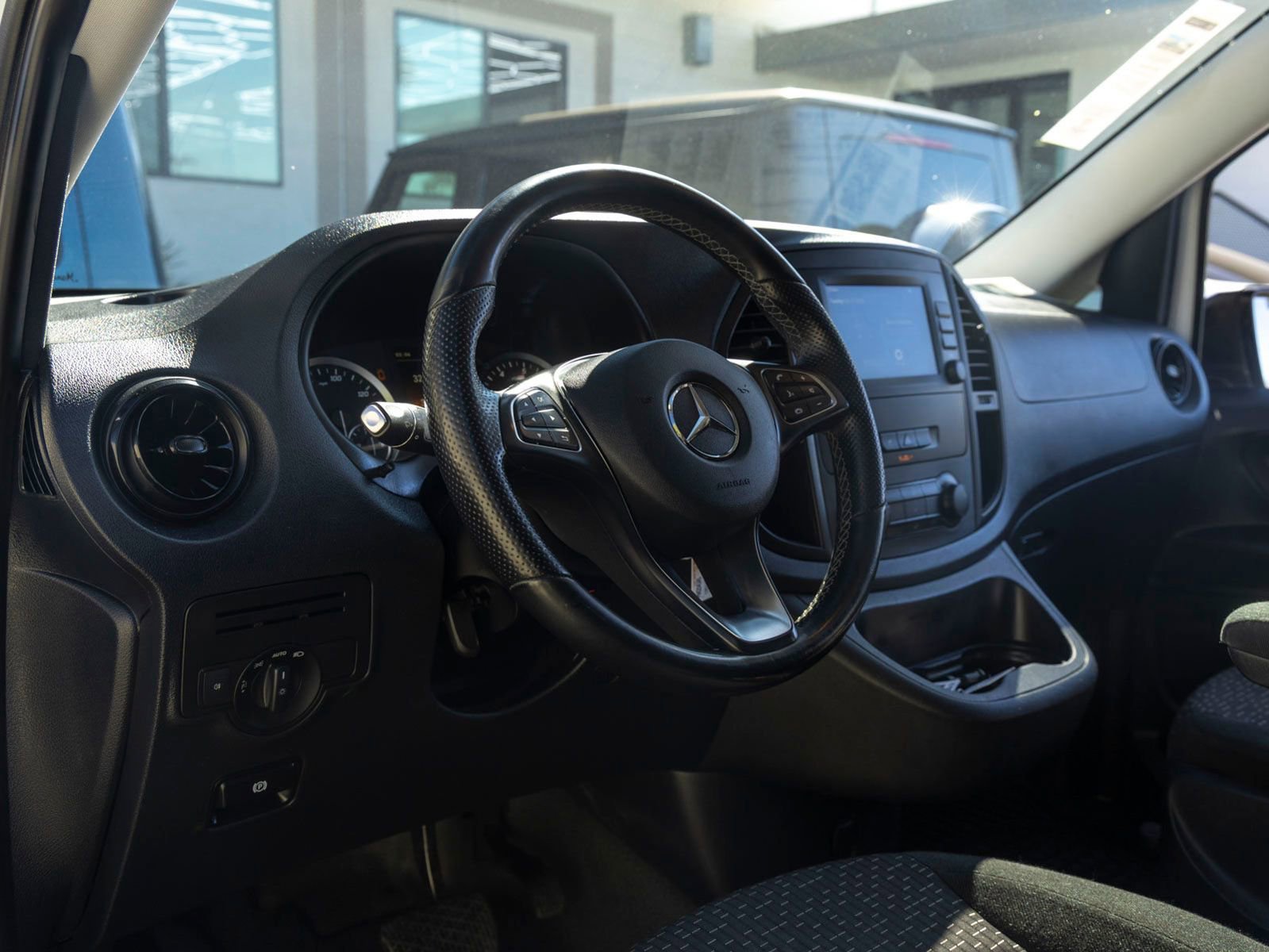 Used 2022 Mercedes-Benz Metris image 15
