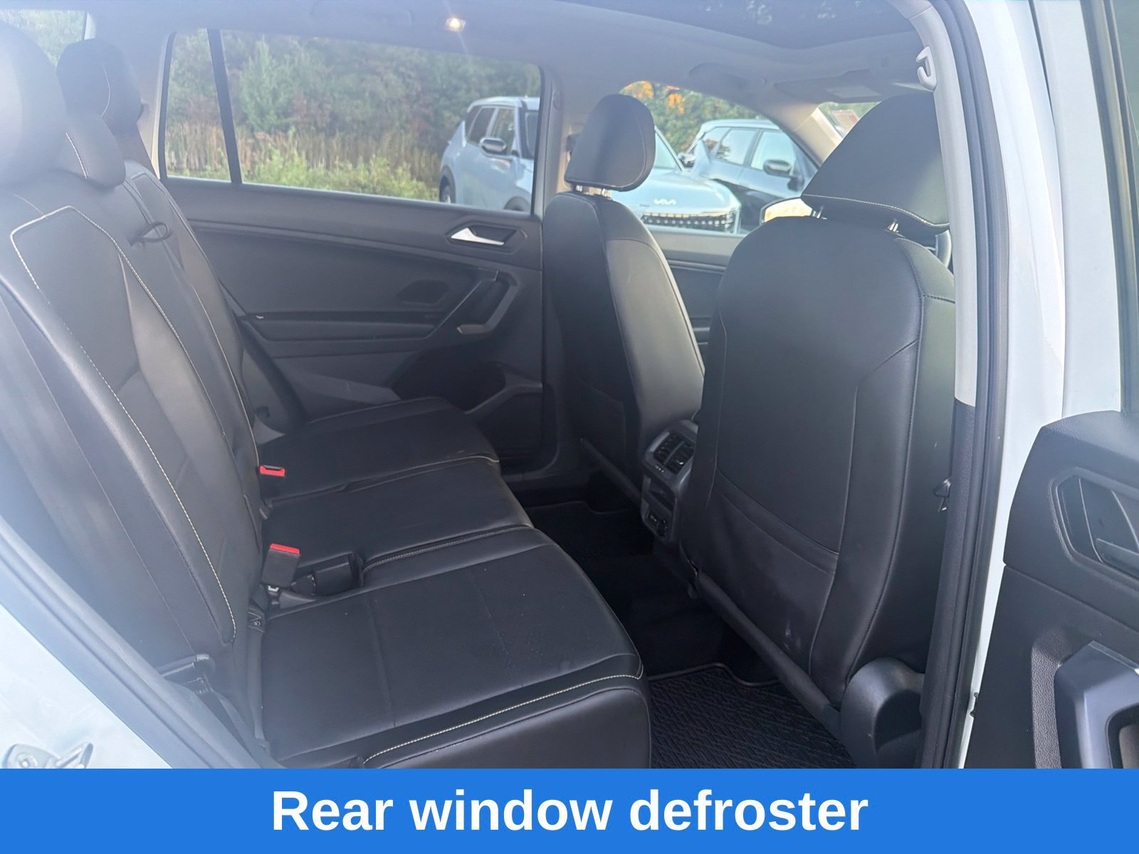 Used 2021 Volkswagen Tiguan SE w/ Panoramic Sunroof Package AWD/4WD image 24