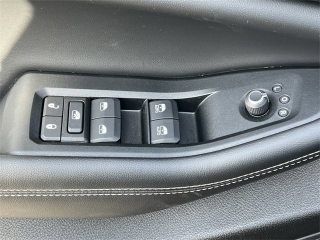 Certified 2024 Jeep Grand Cherokee L Laredo image 17