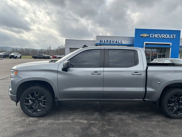 Used 2023 Chevrolet Silverado 1500 RST w/ Convenience Package II image 2