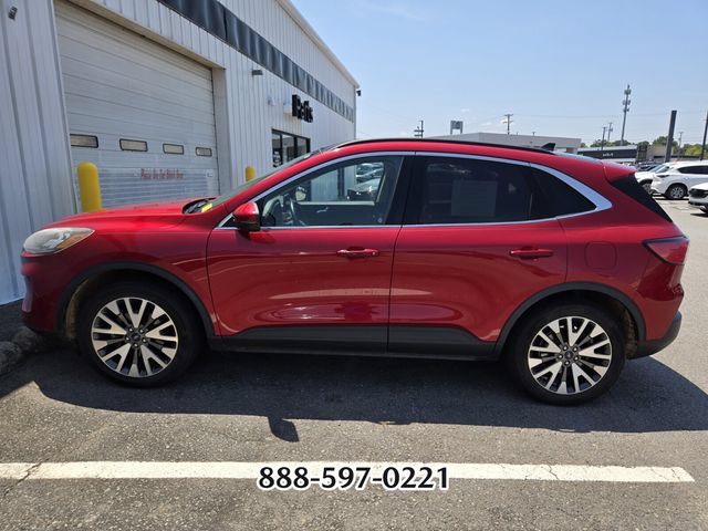 Used 2020 Ford Escape Titanium AWD/4WD image 2