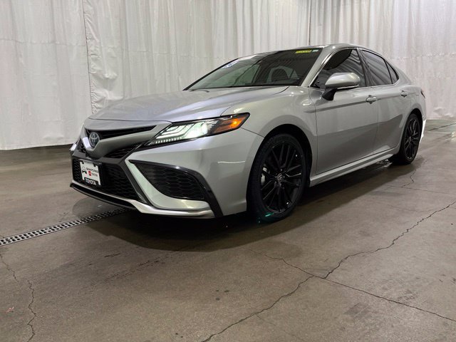 Used 2024 Toyota Camry XSE FWD image 25