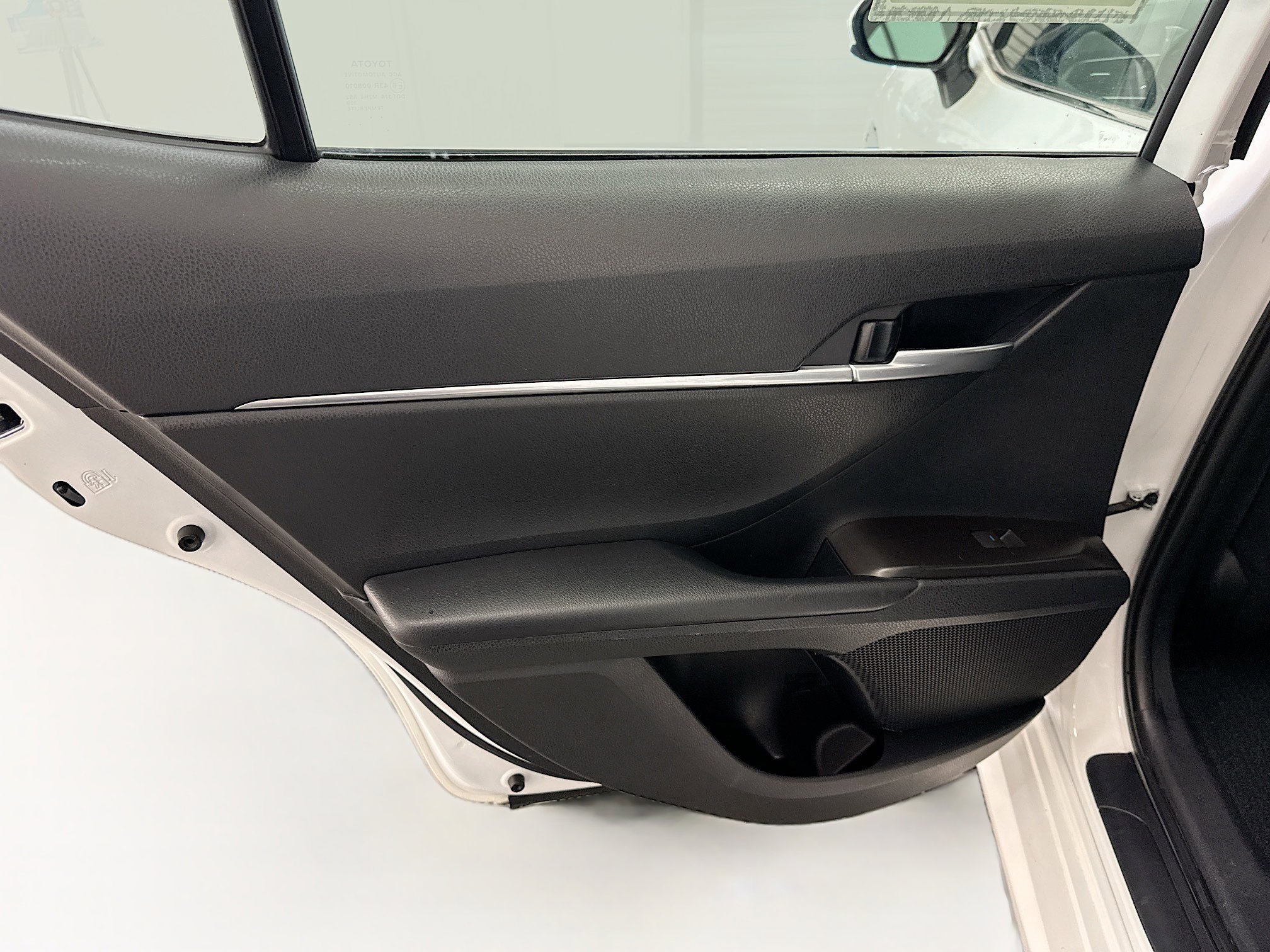 Used 2024 Toyota Camry LE FWD image 27