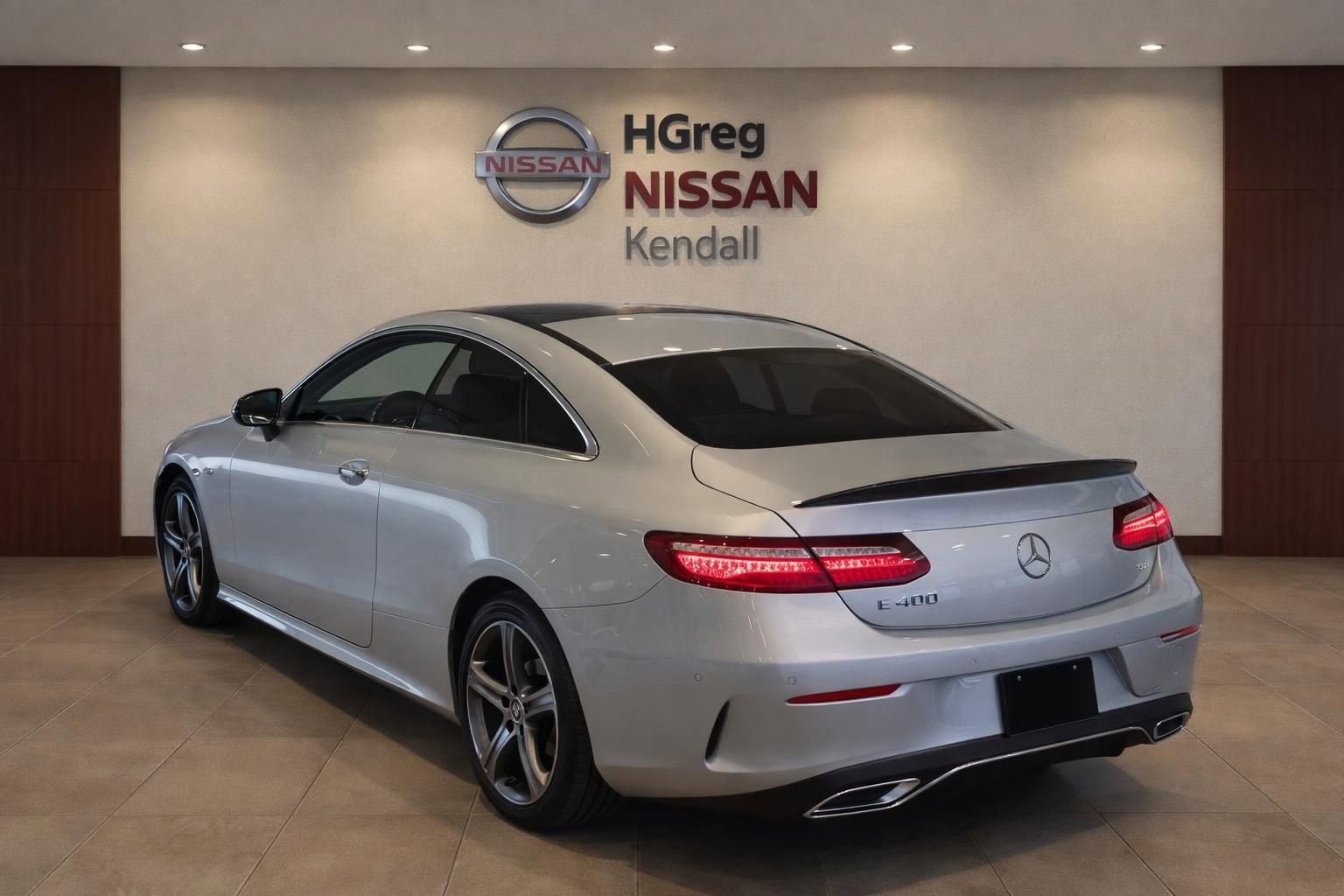 Used 2018 Mercedes-Benz E 400 4MATIC Coupe image 2