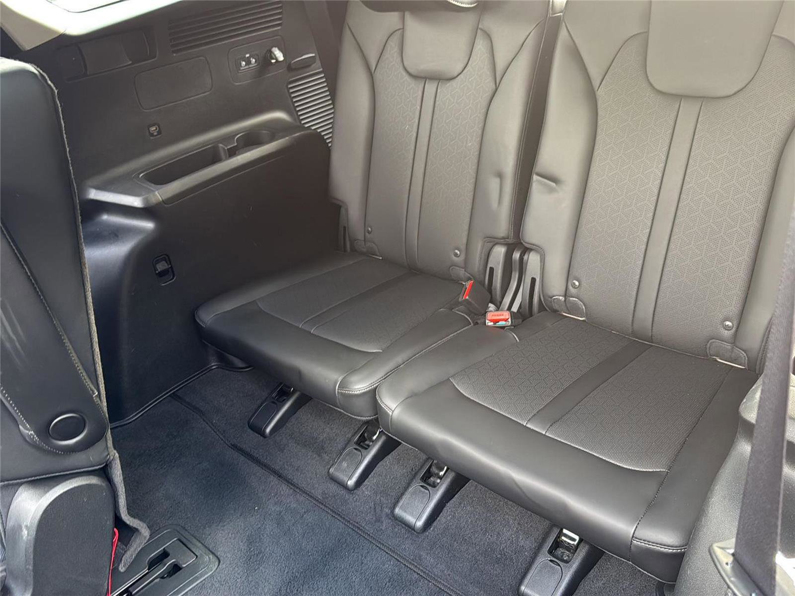 Used 2023 Kia Sorento SX AWD/4WD image 25