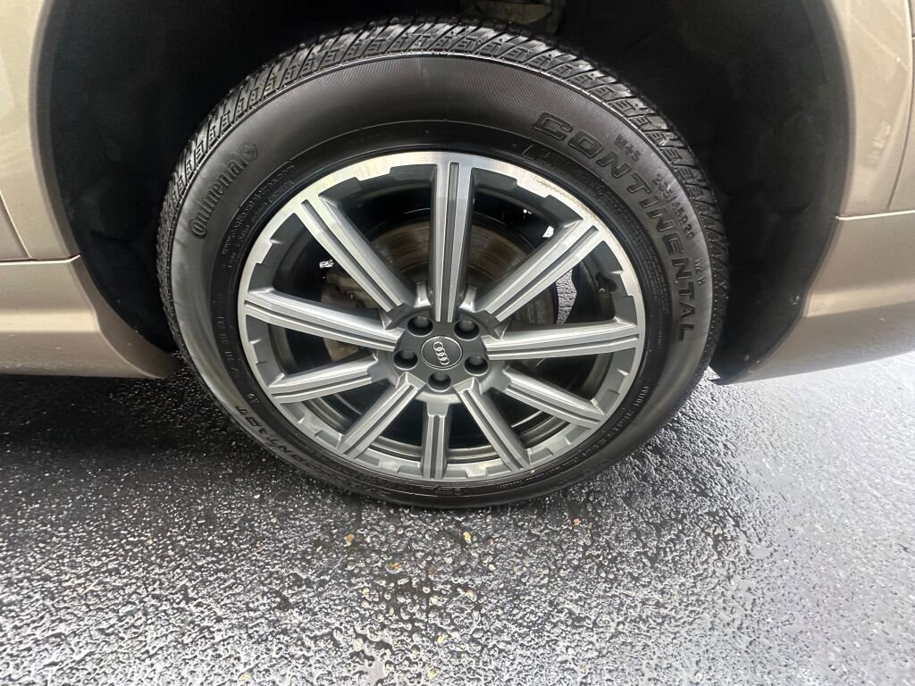 Used 2019 Audi Q7 3.0T Prestige w/ Prestige Package image 8