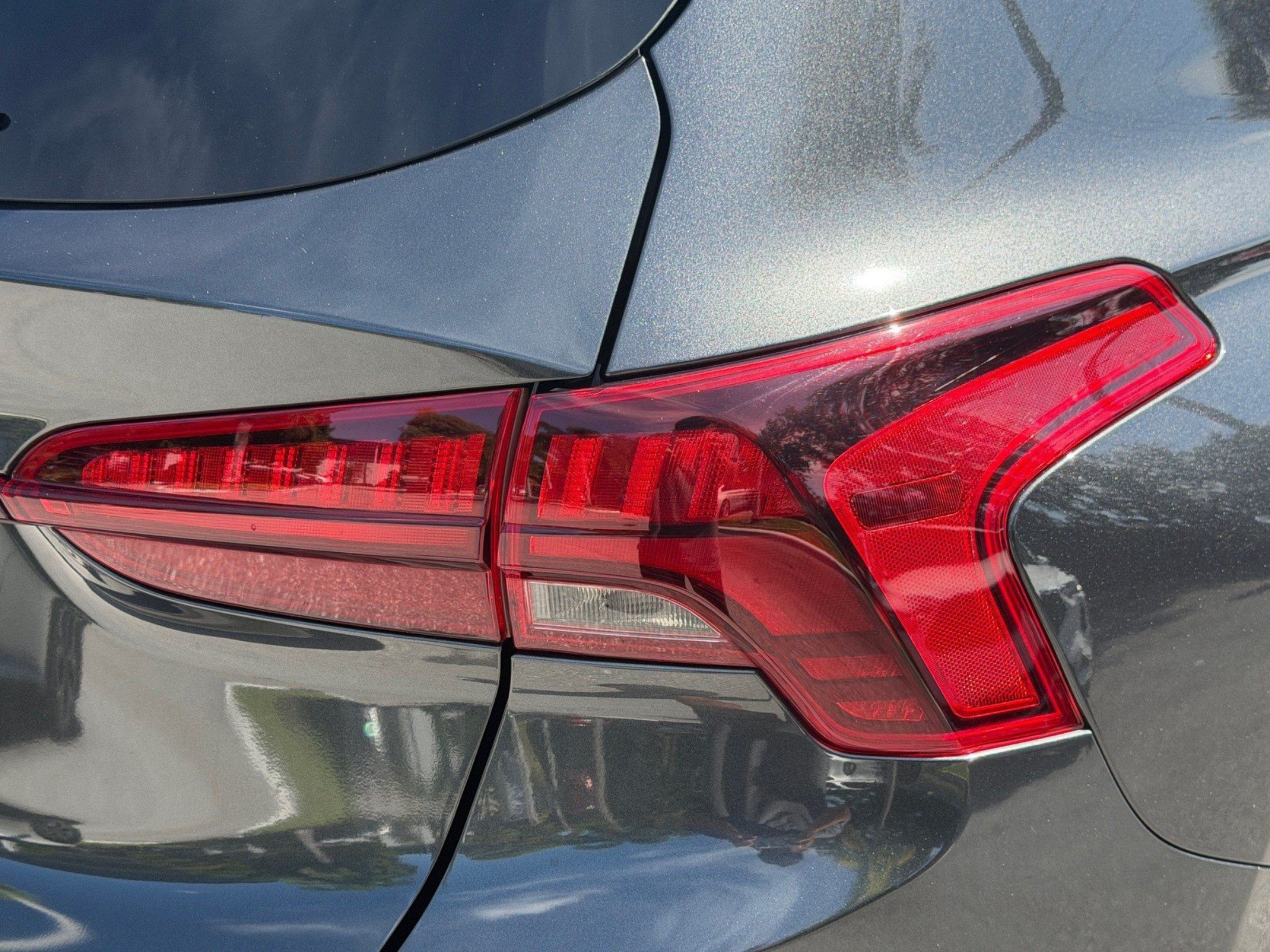 Used 2021 Hyundai Santa Fe SEL FWD image 42