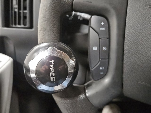 Used 2011 Chevrolet Express 1500 LT w/ LT Preferred Equipment Group AWD/4WD image 32
