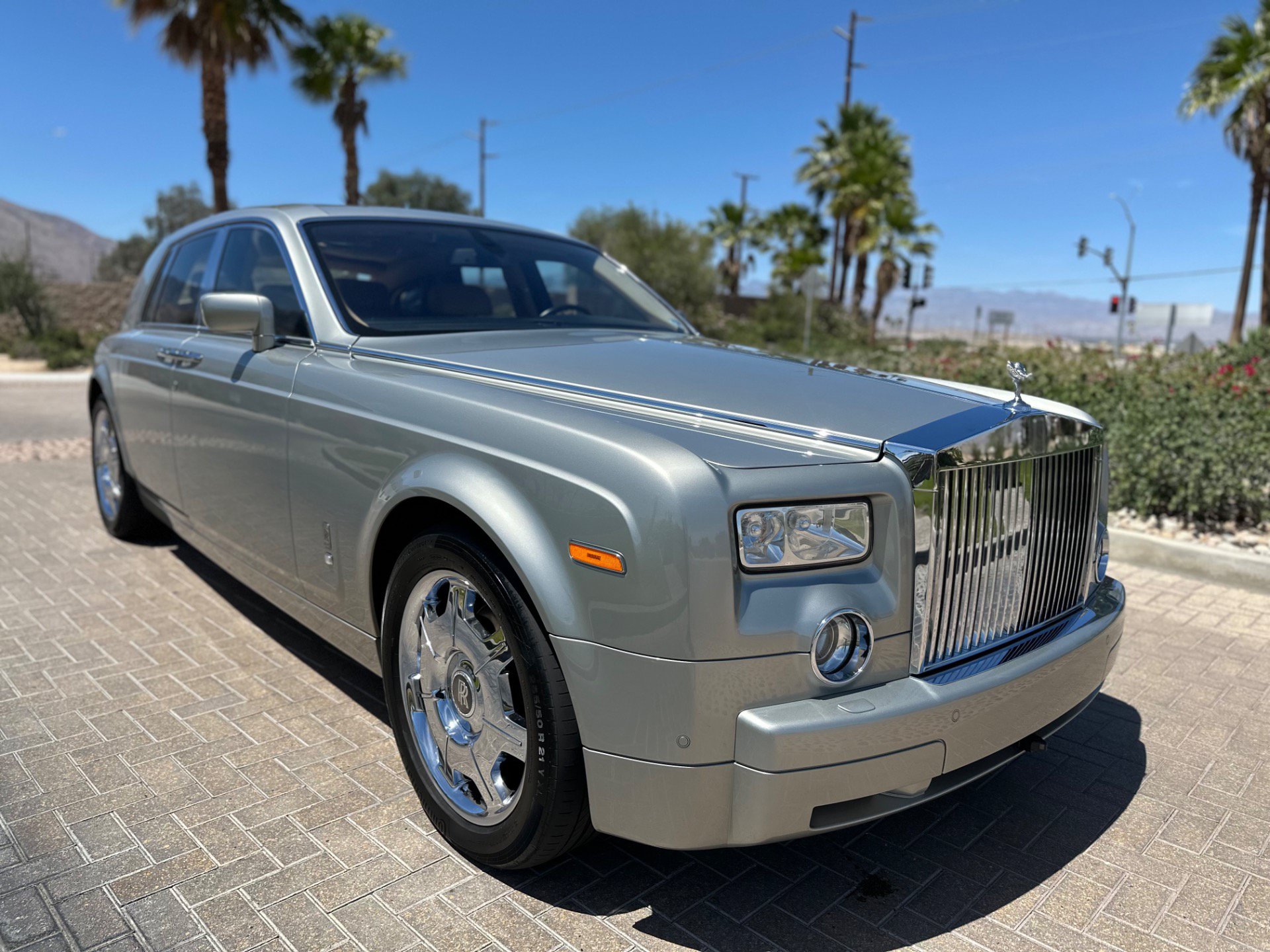 Used 2006 Rolls-Royce Phantom Sedan RWD image 6