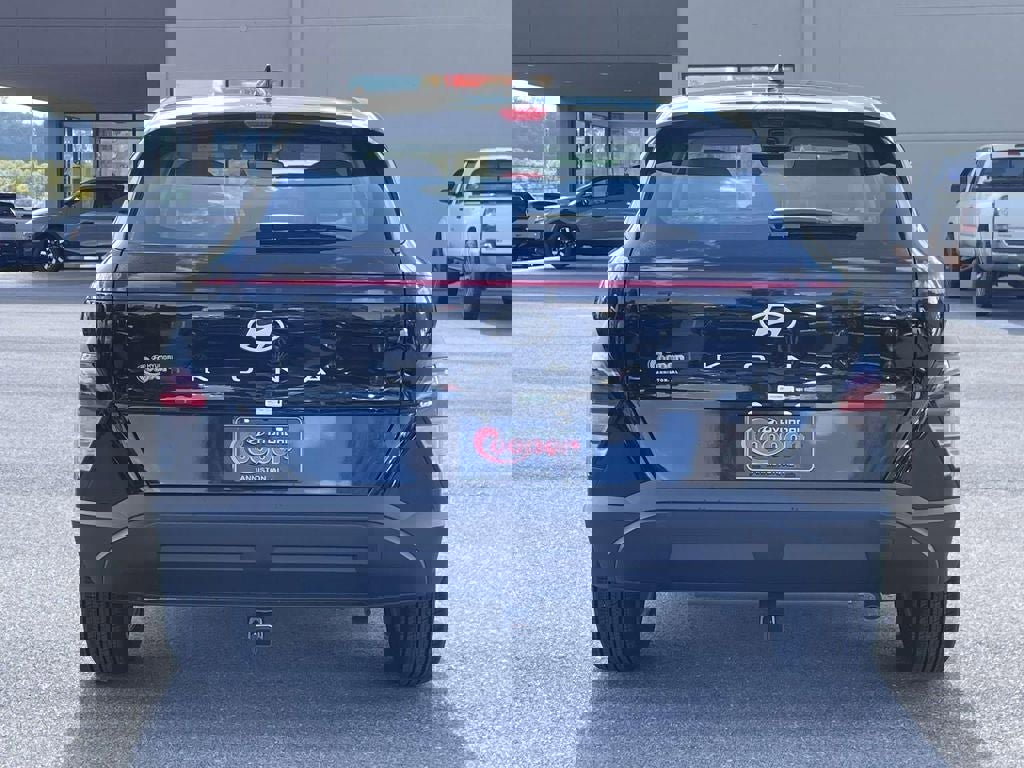 New 2026 Hyundai Kona SE image 4