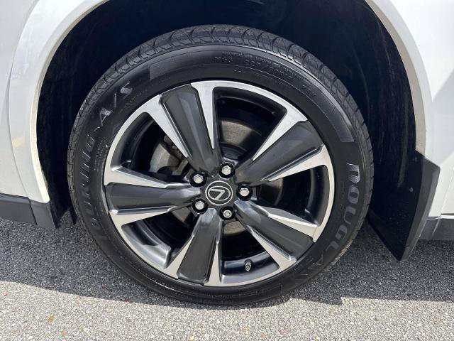 Used 2023 Lexus UX 250h FWD w/ Accessory Package (Z2) image 9