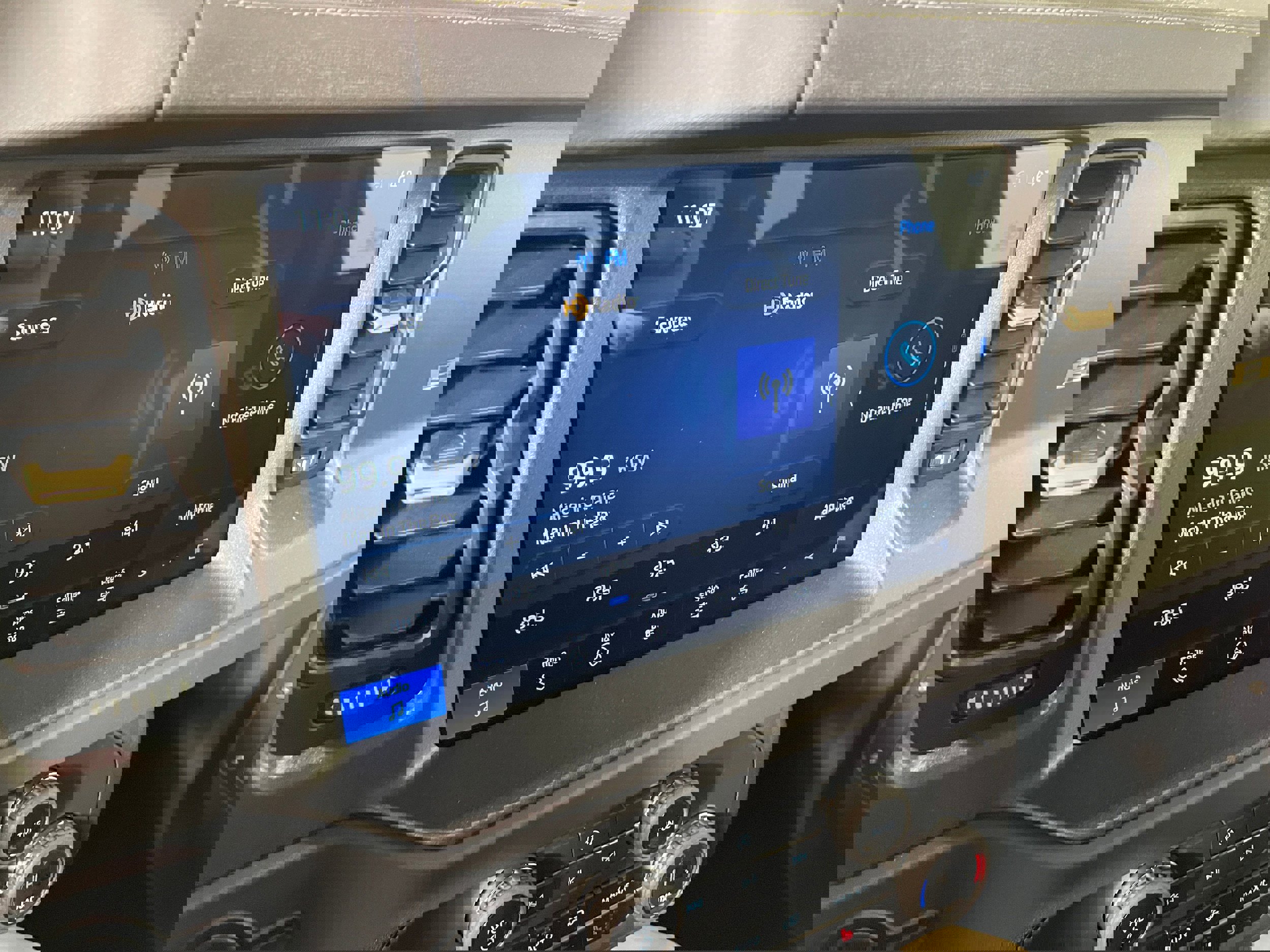 New 2025 Ford Bronco Badlands image 6