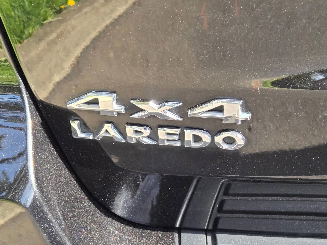 Used 2012 Jeep Grand Cherokee Laredo AWD/4WD image 27