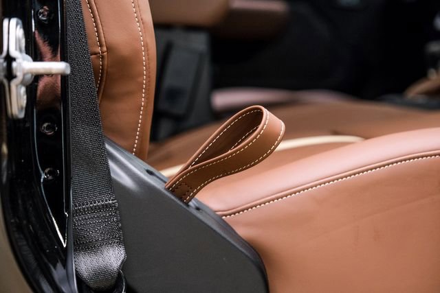 Used 2025 Jeep Gladiator Rubicon w/ Safety Group AWD/4WD image 79