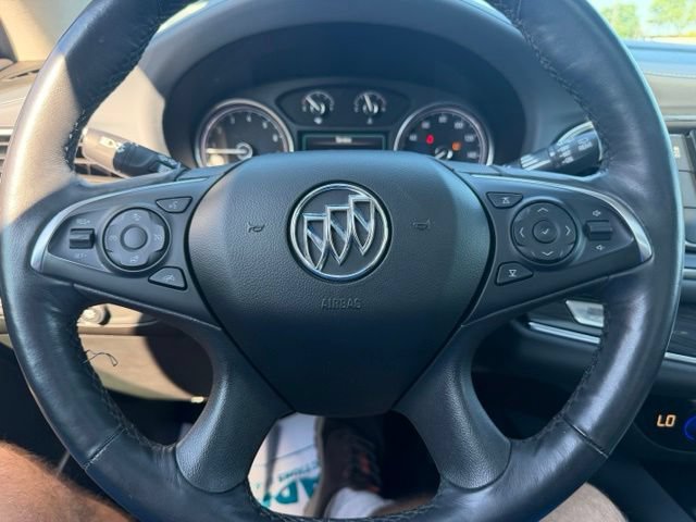 Used 2018 Buick Enclave Premium FWD image 18