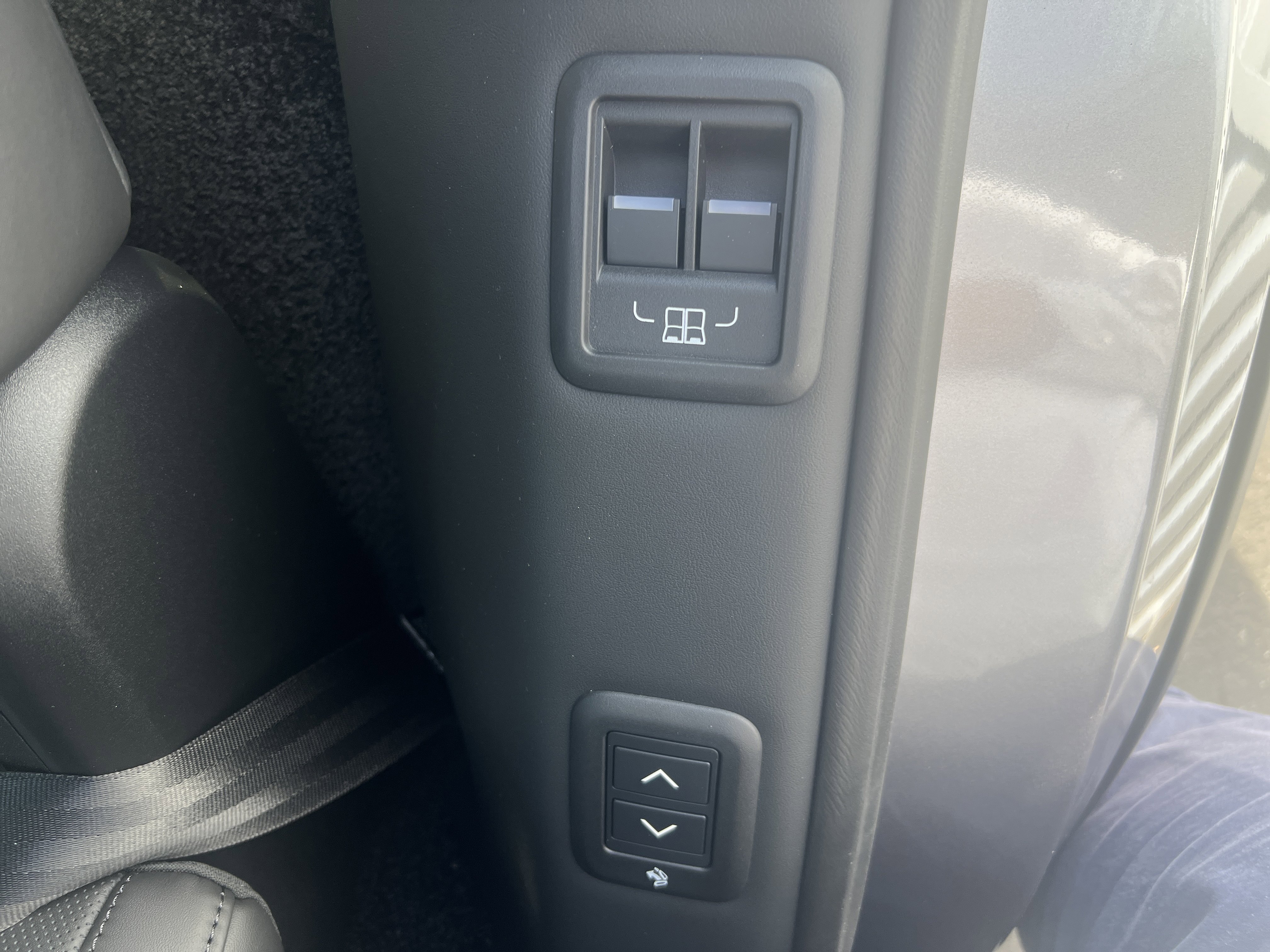 New 2025 Land Rover Range Rover Long Wheelbase SE image 29