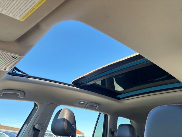 Used 2024 Volkswagen Atlas Peak Edition SE image 17