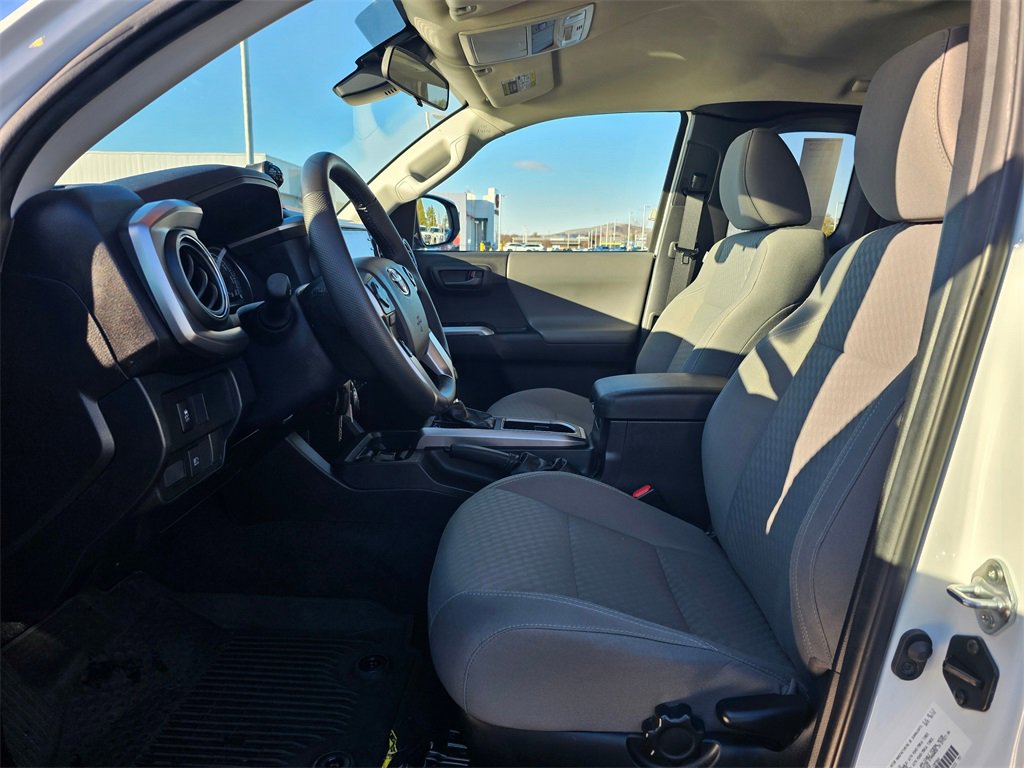 Used 2022 Toyota Tacoma SR5 image 19